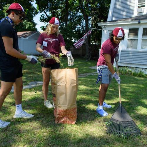 The Class of 2027 demonstrates their commitment to the Springfield College mission of providing leadership and service to others while taking part in Humanics in Action on Saturday, September 2, 2023 as part of New Student Orientation.